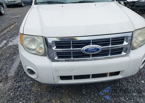 2011 Ford Escape Xls из США, поврежденный, VIN 1FMCU0C76BKB82459